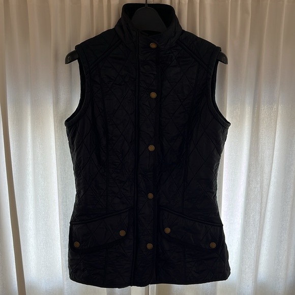 Barbour Cavalry Gilet in Black - Picture 4 of 11